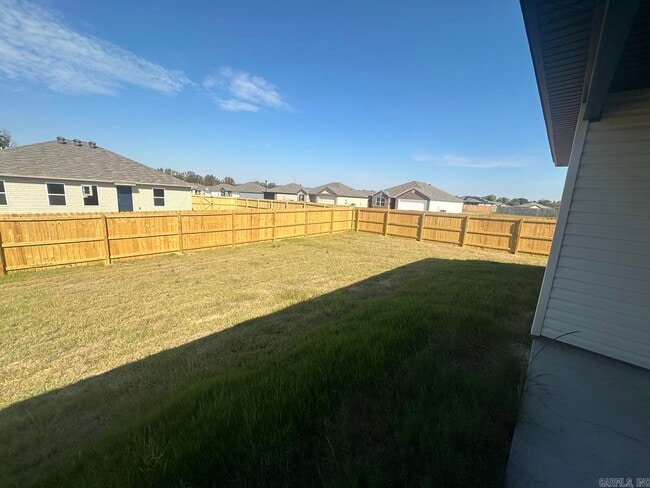 Building Photo - 25 Doe Run Dr