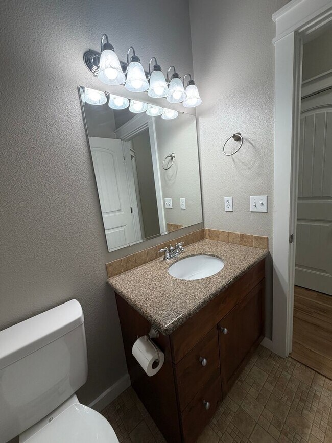 Building Photo - Jayden Village Sub: 4 Bedroom 2 Bath with Community Pool Ten Mile and Ustick