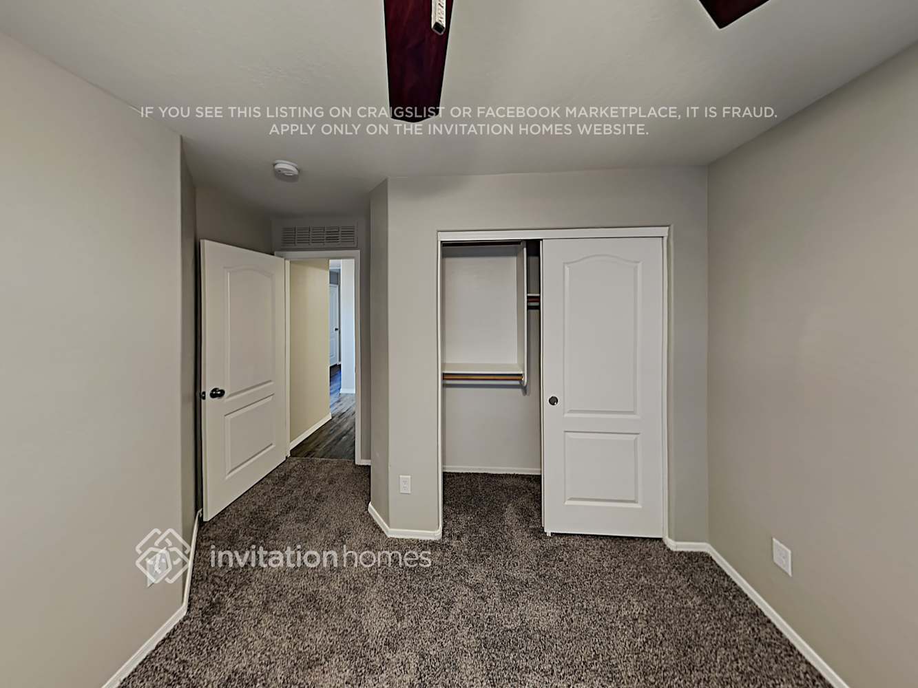 Building Photo - 1283 E Christopher St