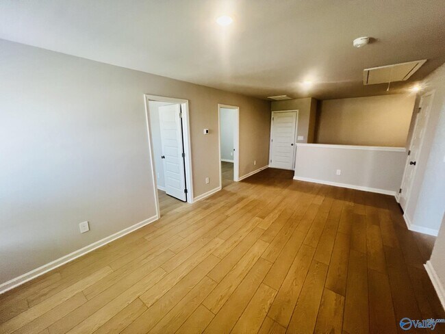 Building Photo - 16830 Orleans Dr