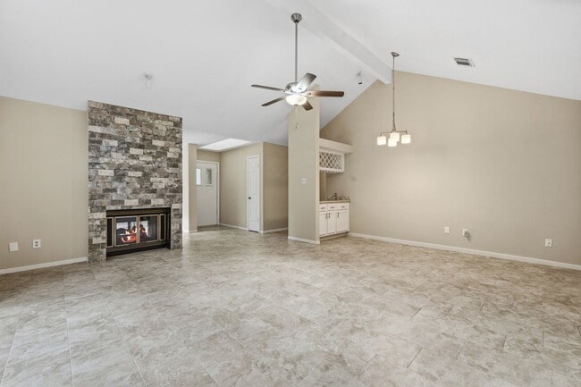 Building Photo - 3330 Beech Point Dr