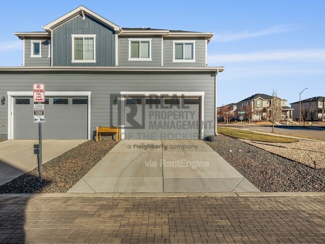 Building Photo - 1203 Bon Homme Richard Dr