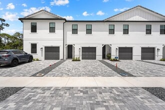 Building Photo - 4333 Efendi Dr