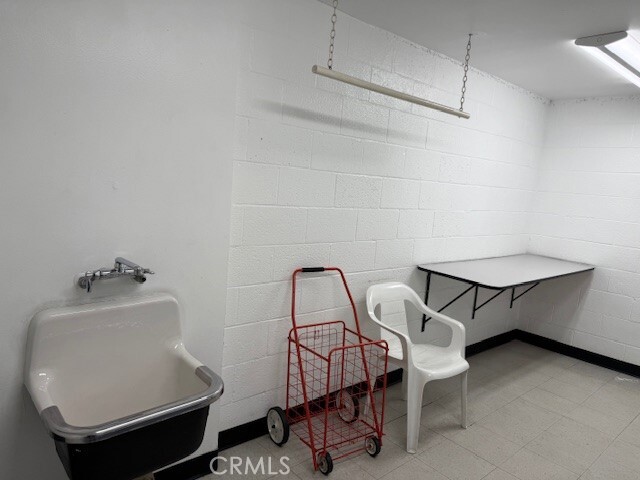 Building Photo - 3602 W Estates Ln