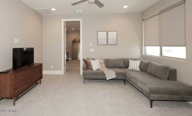 Building Photo - 7464 E Paraiso Dr