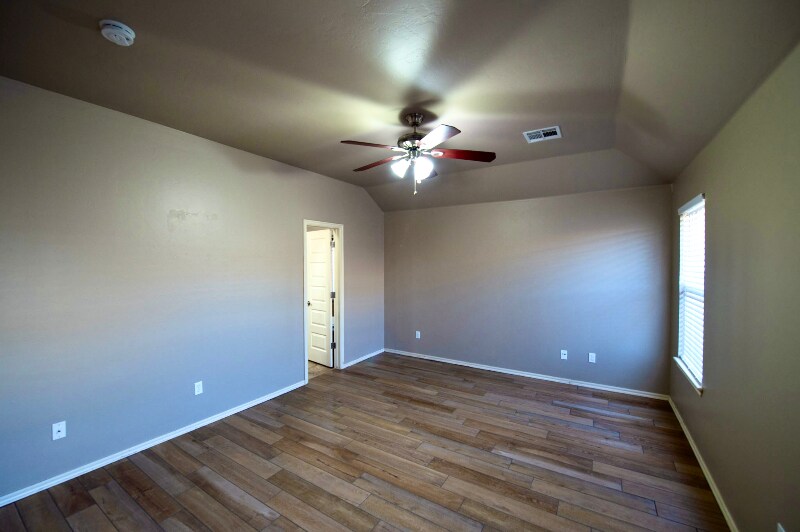 Building Photo - 1242 N Shannon Way