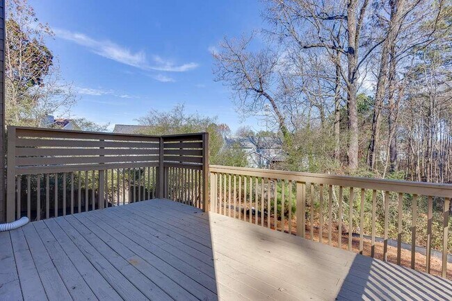 Building Photo - 3477 N Berkeley Lake Rd NW