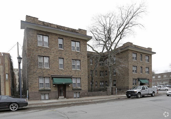 Primary Photo - The Kensington