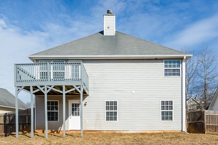 Building Photo - 2025 Registry Dr