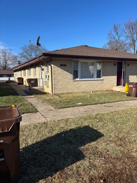 Building Photo - 1725 Remington Rd