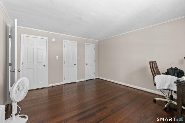 Building Photo - 159 Ridgewood Rd