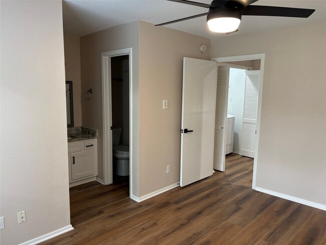Building Photo - 14515 Wunderlich Dr