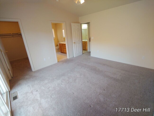 Building Photo - Hidden Valley Lake Rental- PGE included
