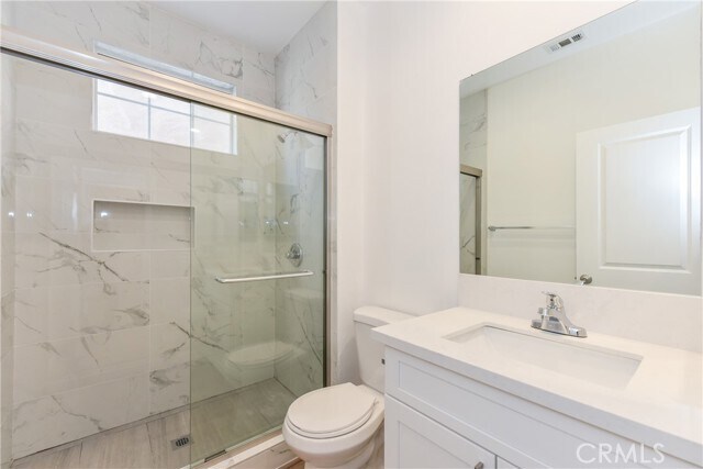 Building Photo - 6650 Mogano Dr