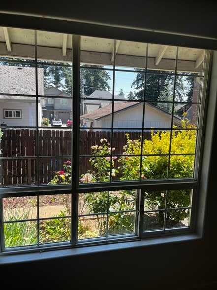 Building Photo - 2909 SE 118th Ave