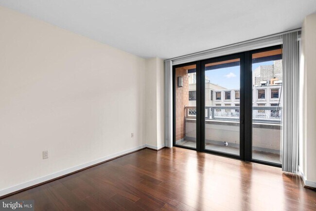 Building Photo - 631 D St NW