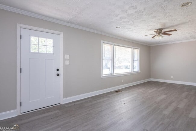 Building Photo - 2153 Burroughs Ave SE