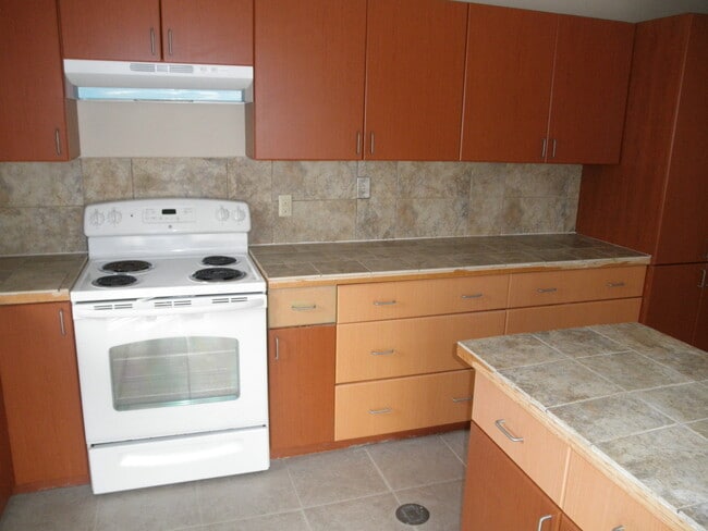 Building Photo - Waterview Estates