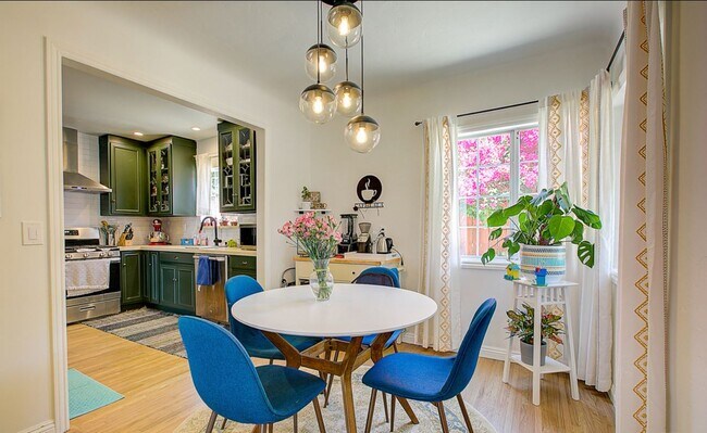 Dining room - 663 Micheltorena St