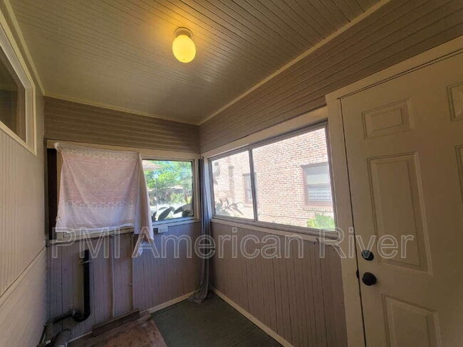 Building Photo - 1928 El Monte Ave