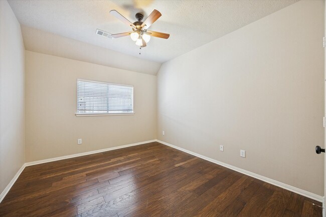 Building Photo - 11819 Amyford Bend