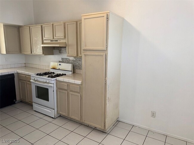 Building Photo - 3621 Covewick Dr