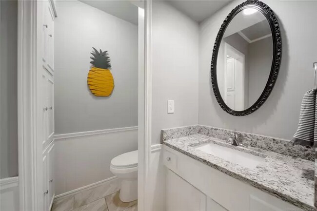 Building Photo - Incredible Ranch Style Home in Midtown!