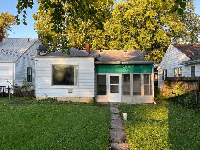 Building Photo - Affordable Two Bedroom Ranch
