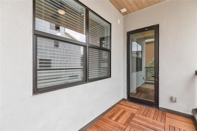 Building Photo - 4600 Freedom Dr