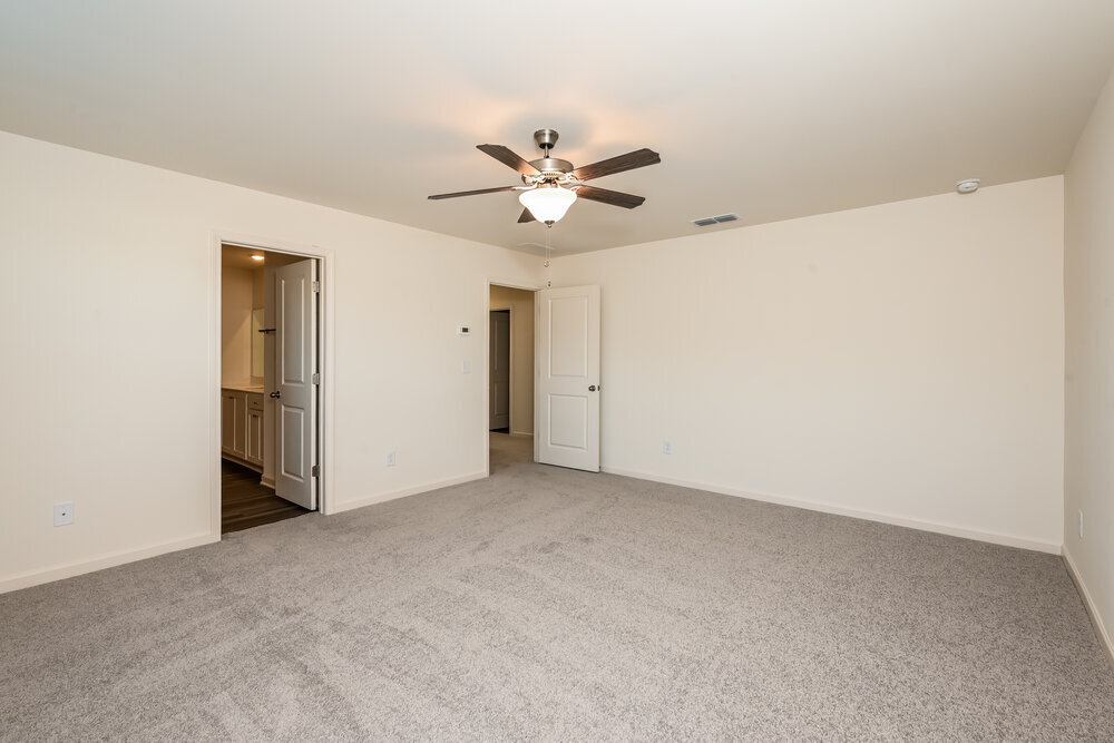 Building Photo - 193 Long Dr