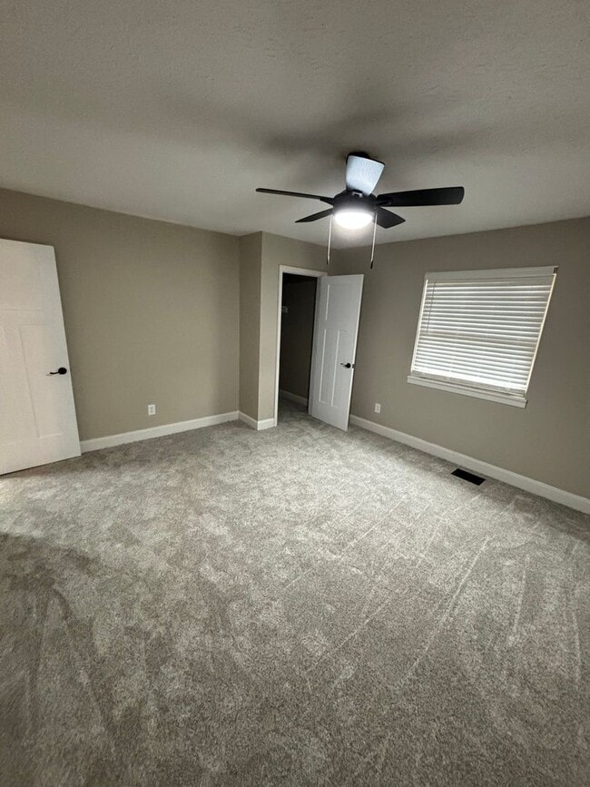 Building Photo - 3228 Summerhill Ln