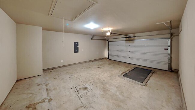 Building Photo - 10213 NW 24th Terrace