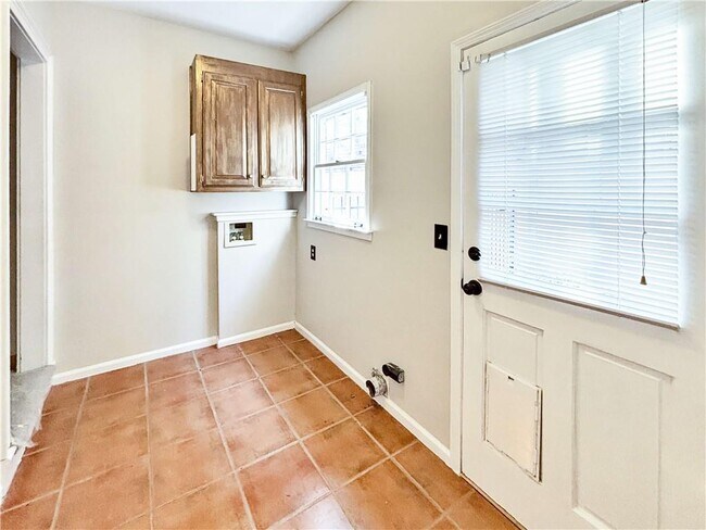 Building Photo - 4515 N Slope Cir