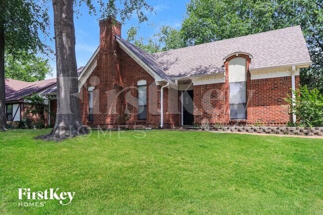 Building Photo - 970 Hawkview Dr