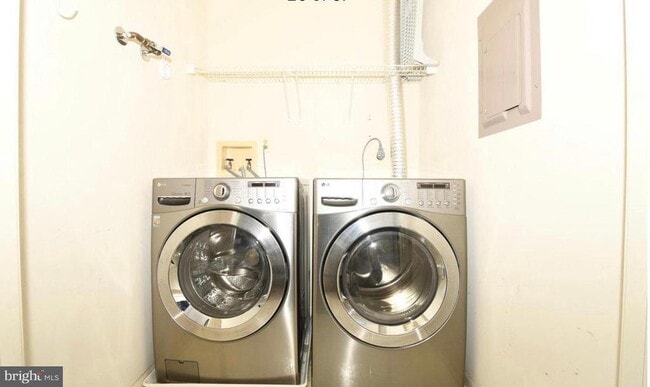 Building Photo - 13107 Briarcliff Terrace