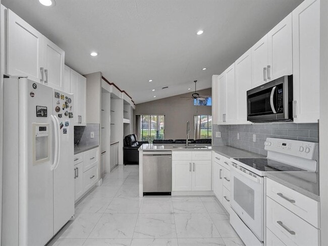 Building Photo - 22845 Barrister Dr