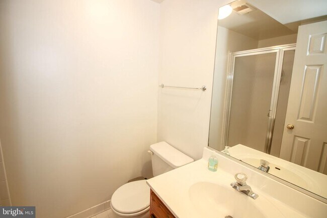 Building Photo - 1392 Park Garden Ln