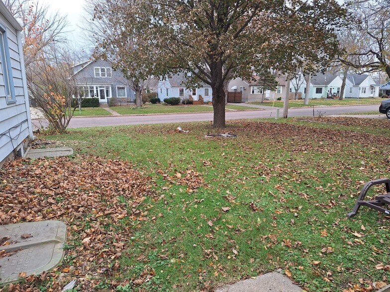 Building Photo - 1103 Highland Ave