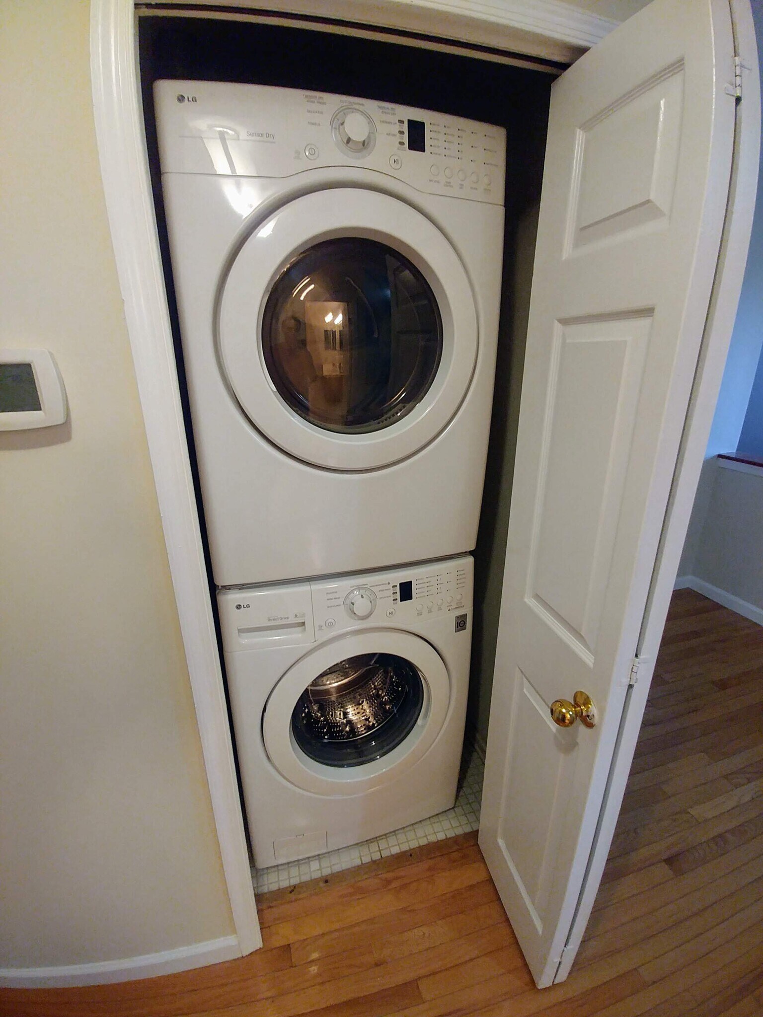washer/dryer - 15 Hanover Ct