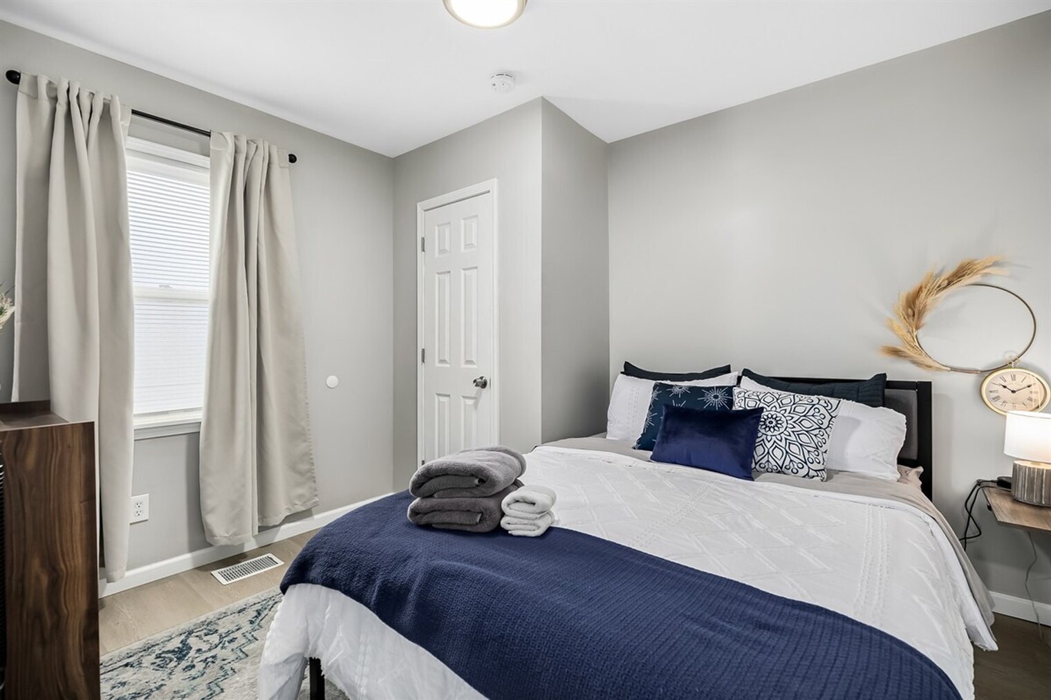 Building Photo - 14924 E 10 Mile Rd