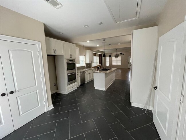 Building Photo - 4304 Garrow St