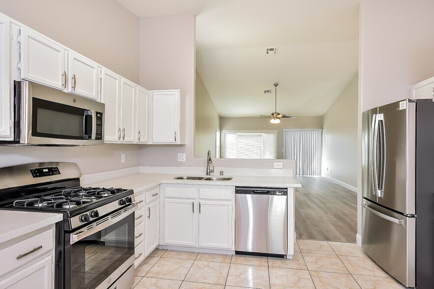 Building Photo - 3642 Covewick Dr