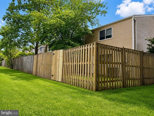 Building Photo - 5559 Hecate Ct