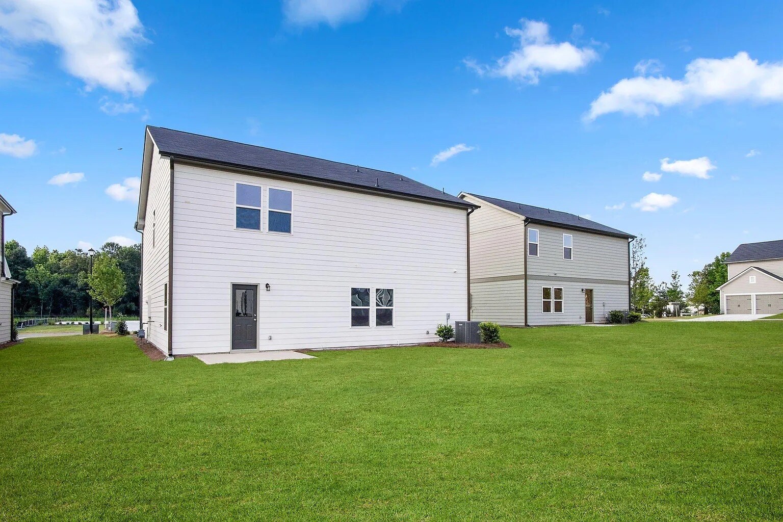 Building Photo - Room in House on Starmoss Ln