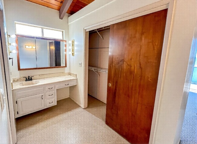 Building Photo - 1618 Square Foot Tri-Level Home in Cayucos with Ocean Views