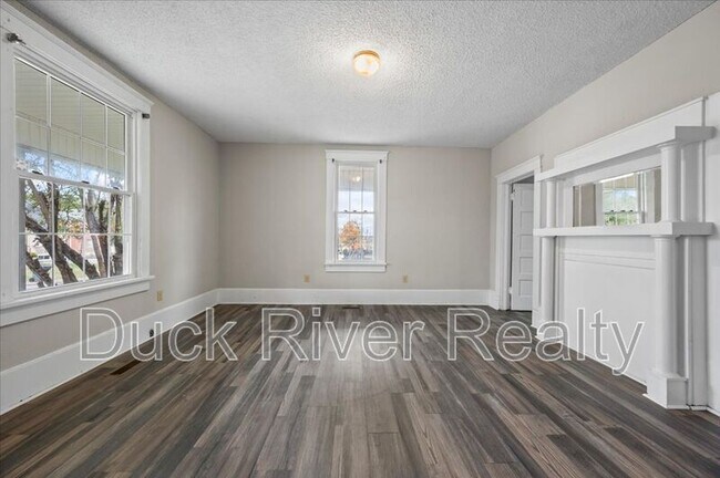 Building Photo - 1603 Highland Ave