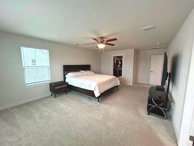 Building Photo - Beautiful Home in Moyock Subdivision - Min...