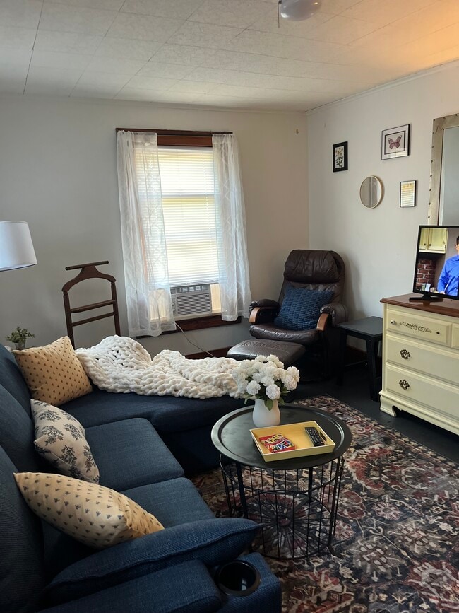 Building Photo - 52 West St