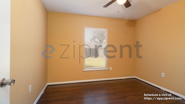 Building Photo - 16838 Cornerwood Dr