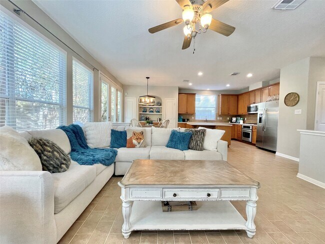 Building Photo - 46 Flickering Sun Ct